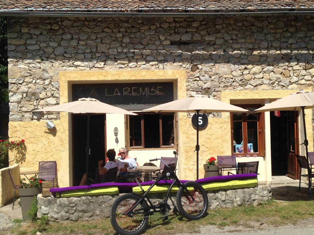 Hotel Camping Mon Repos Montmaur  Exterior foto
